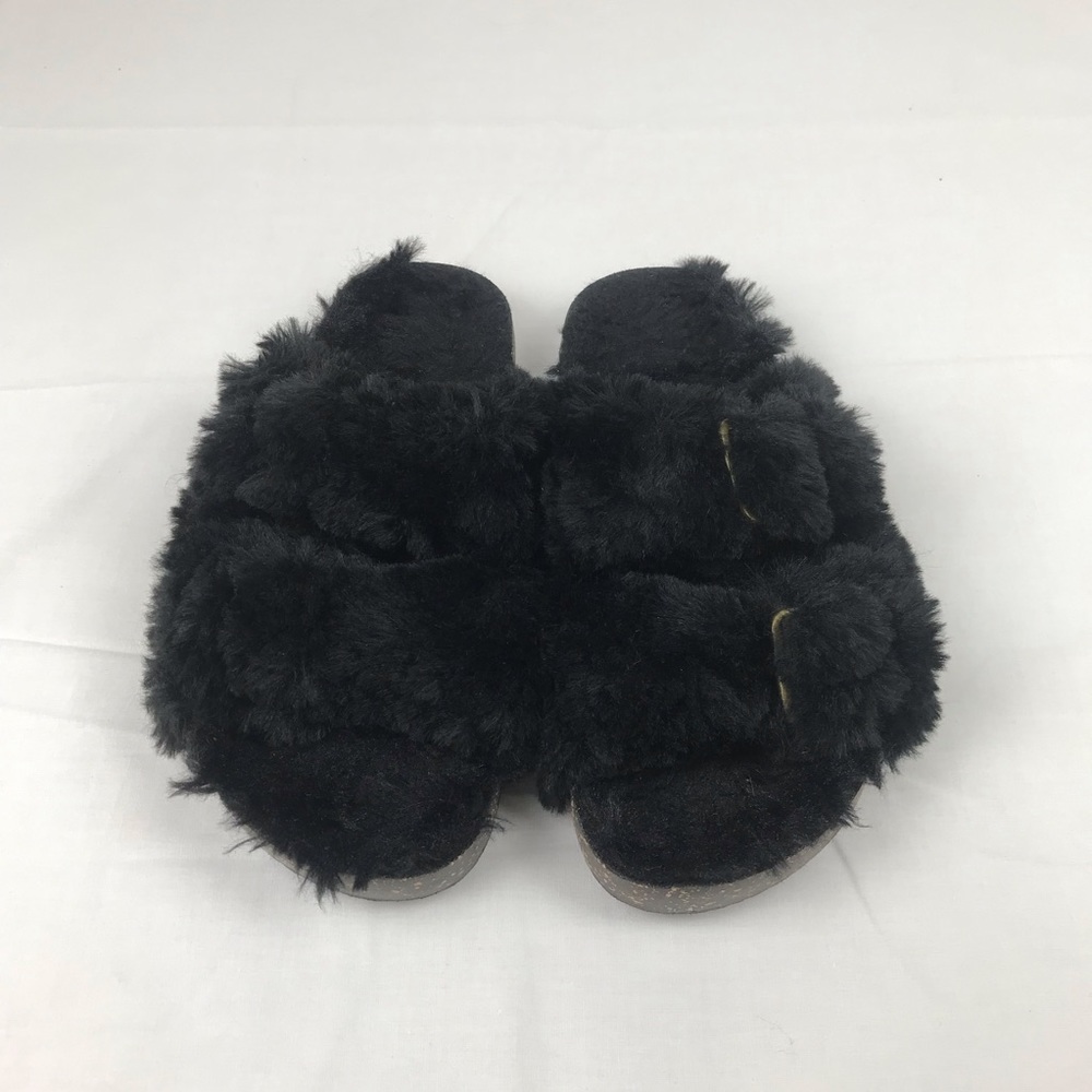 Faux fur‎ sandals size 7
